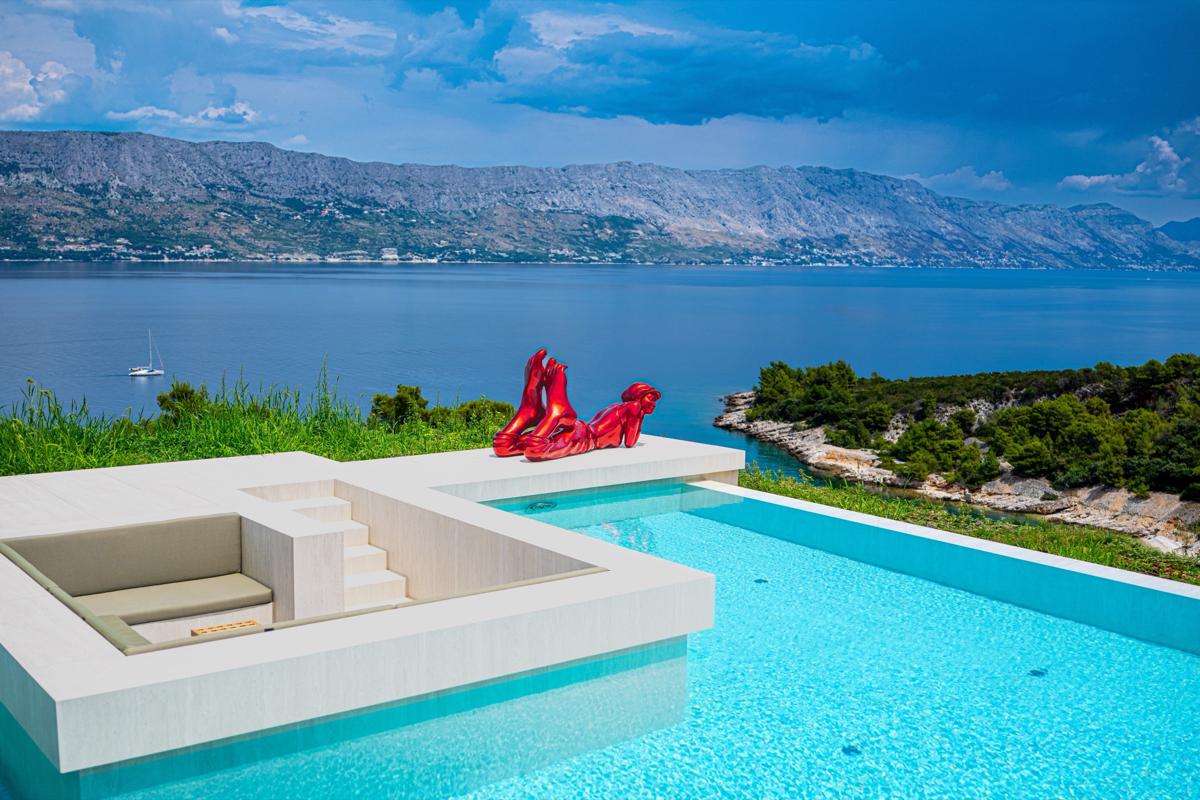 Villa Perez infinity pool overlooking the Adriatic and the mountains of Brac